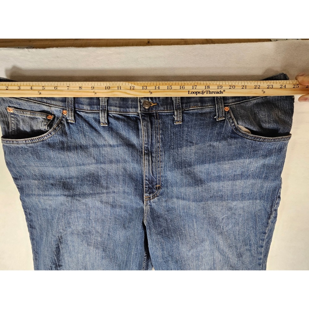 Lee Relaxed Fit Mens Jeans 52x30 Blue Denim Straight Leg Stretch 2106439 - Picture 2 of 10